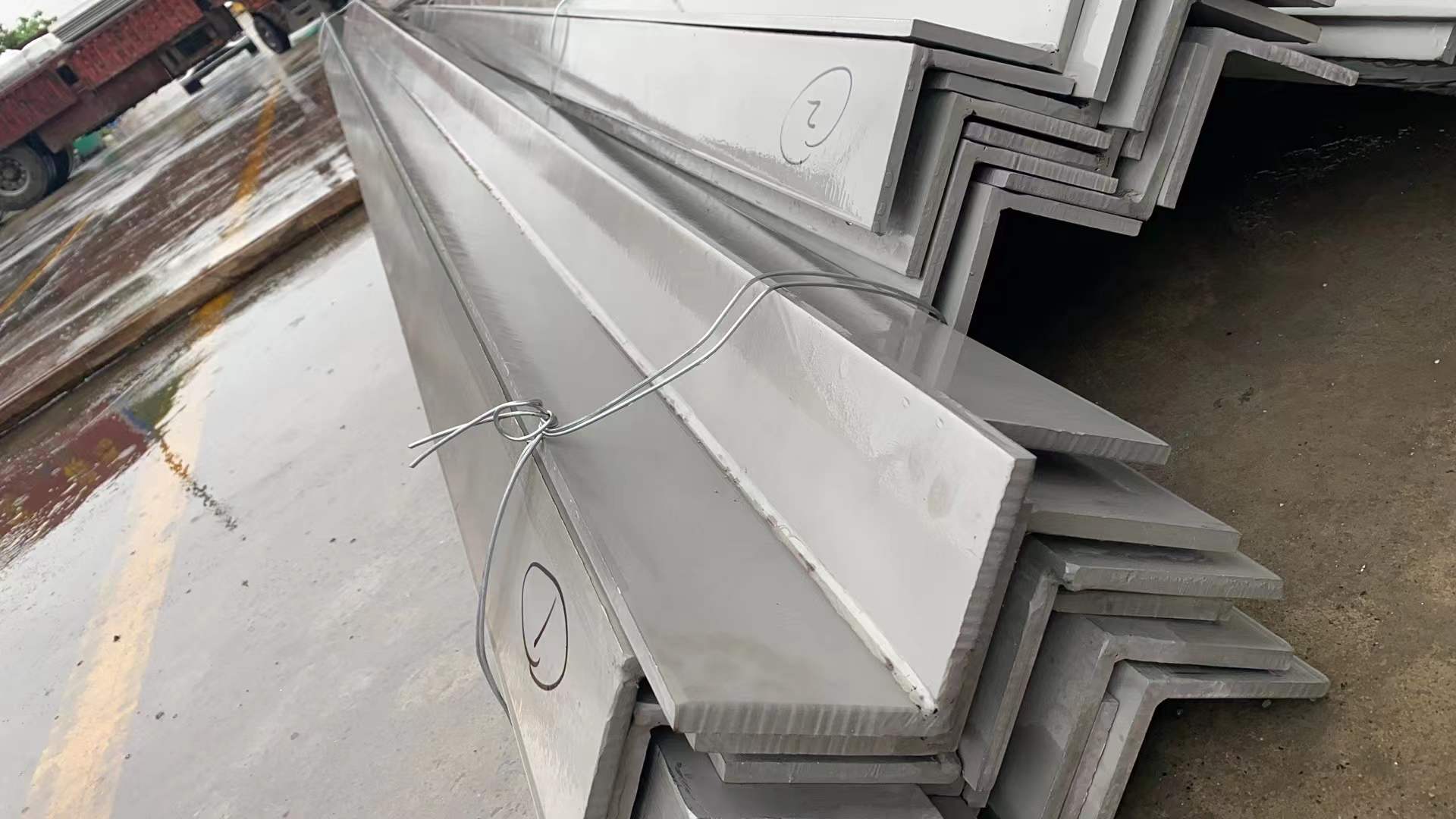 不鏽鋼角鋼 不鏽鋼角鋼